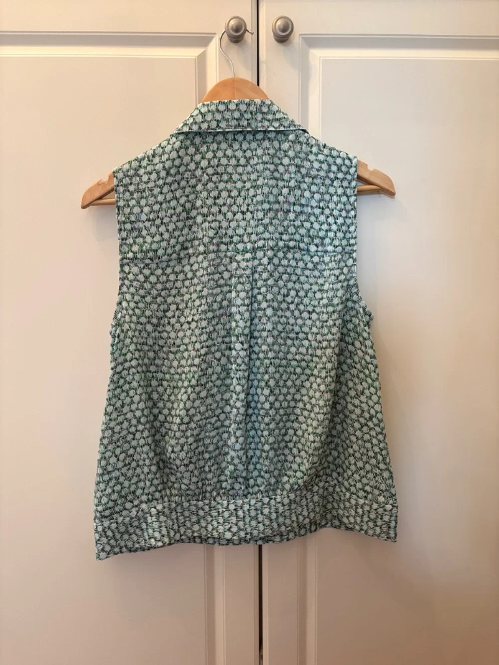 🩷 CAbi Shimmer Top, Sz S - Any 3 🩷CAbi tops for $45!!! - Picture 4 of 5